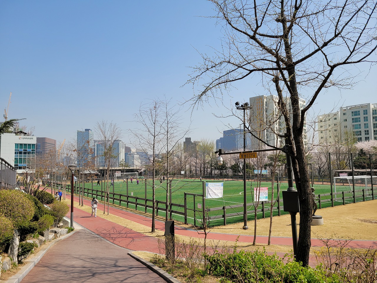 的信任和鼓 的信任和鼓